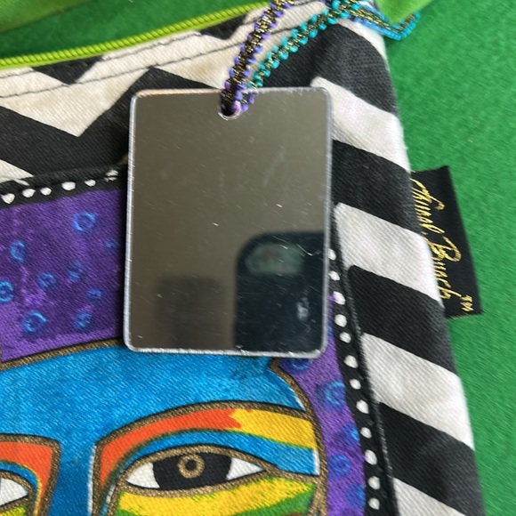 LAUREL BURCH GREEN BEADED ADJUSTABLE CANVAS STRAP CANVAS CROSSBODY BAG - Picture 2 of 15